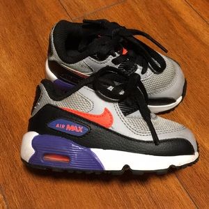 Kids sneakers